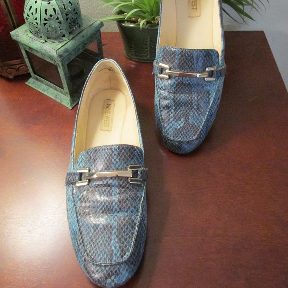 Blue Faux Snakeskin Flats - Picture 2 of 10